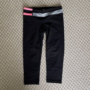 IVIVVA girls leggings.
